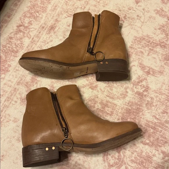 Beek Quail Bootie - Picture 4 of 8